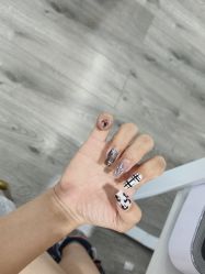 -晨·艺美甲美睫