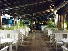 露天位-Local泰莲庭(虹鳟鱼店)