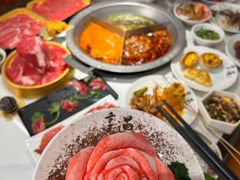 -享遇.锅姥姥牛排海鲜自助(小寨店)