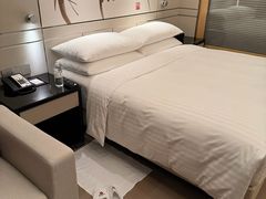 -上海宝华万豪酒店