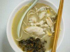 -明呈黄鱼面馆(斜土路店)