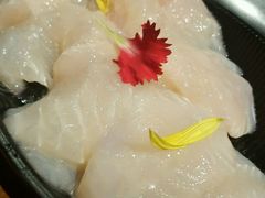 -老牌坊云南鱼豆花火锅(嵩山店)