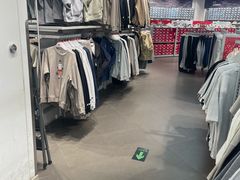-New Balance(王府井奥莱·香江小镇店)
