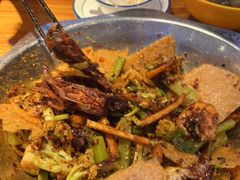 -嘎嘎鸭下巴·爆辣干锅(明教寺店)