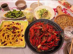 -肥肥虾庄·金牌油焖大虾(杨园滨江时代walk店)
