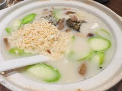 -港丽餐厅(正大店)