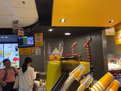 -麦当劳(中山大道中店)
