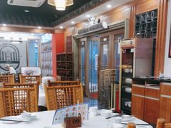 -围龙屋客家食府(福田店)