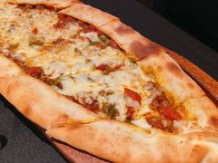 牛肉奶酪皮塔饼-Efes Turkish & Mediterranean Cuisine 艾菲斯餐厅(陆家嘴店)