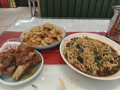-吴记酱骨炖菜馆(西大直街店)