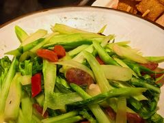 腊味炒芥兰-潮界(凯德晶萃店)