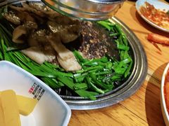 -唯成•韩国炭火烤肉 유성고기