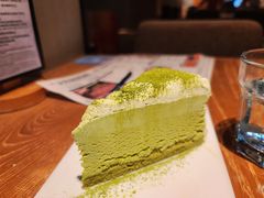 -必胜客(打浦桥日月光店)