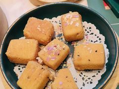 -悦得闲广式点心茶楼(蓝鲸世界店)