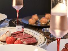 -MONICH牛排融合餐厅(和义大道购物中心店)