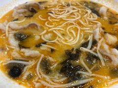 酸菜鱼面-牛真鲜禾一捞面(东鼓道店)