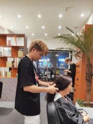 -P.R.O.salon 发哲