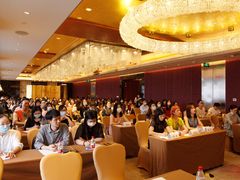 大堂-广州中心皇冠假日酒店-环市食坊·海鲜自助餐厅