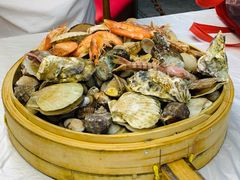 海鲜一箩筐-船梆煮•蒸汽海鲜·炉火烤肉(五四广场店)