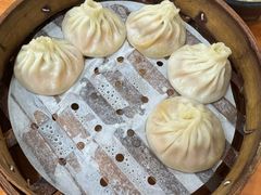 -莱莱小笼·乔艾
