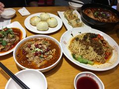 -蓉李记成都名小吃(二七万达店)