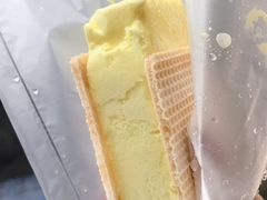 -詹爷爷乌节路街头冰淇淋