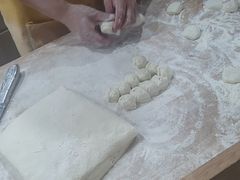-舒小笼松针小笼包