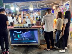 -吴山路夜市
