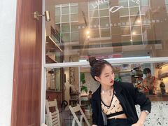 -Line 咖啡(石厦花园店)