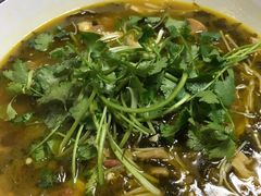 酸菜金针菇牛三宝-老味道餐厅(江山店)