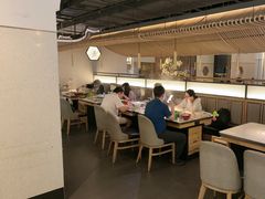 -左庭右院鲜牛肉火锅(浦江欢乐颂店)
