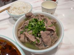 -犇逸·乐山跷脚牛肉·四川现炒(览海店)