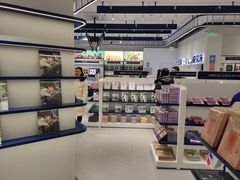 -一直娱POP研究所(万象城店)