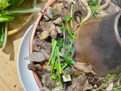 -茂县小辣椒川菜馆-羌家铜锅土火锅