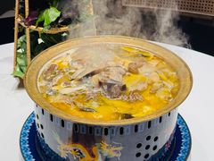 -华冠悠岚·庭院餐厅(青城后山店)