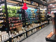 -百安居装修建材卖场(泰然店)