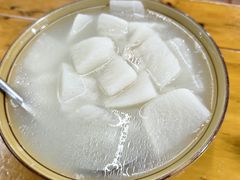 -一品红烧鸭特色川菜(三岔湖店)