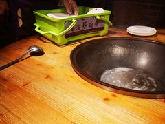 -咱屯子铁锅炖直营店(保利店)