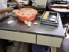 -黄阿姨锅贴大王(万航渡路店)