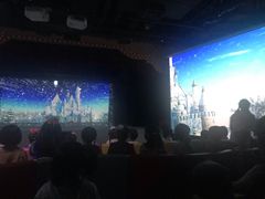 -彩色熊猫剧场