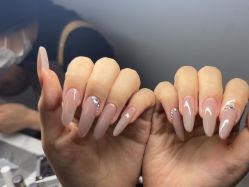 -小黑瓶美甲美睫