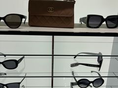 -CHANEL(戴高乐机场T 2E店)