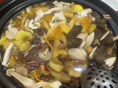 -菌之家·专业纯野生菌火锅·特色炒菌
