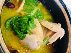 土鸡煲-国生茶庄·地道农家菜团建活动