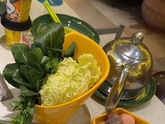 -润园四季椰子鸡火锅(卓越INTOWN店)