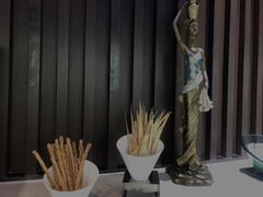 -亚洲国际大酒店·云顶阁旋转自助餐厅