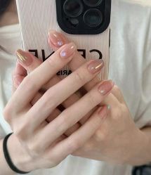 -悦指间美甲美睫