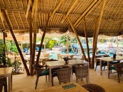 -Hai Bar And Grill