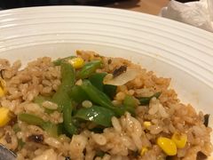 -必胜客(WOW中心城店)