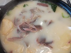 -鸭味先老鸭粉丝馆(瑞金路二号四号小区店)